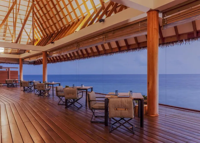 Cinnamon Velifushi Maldives