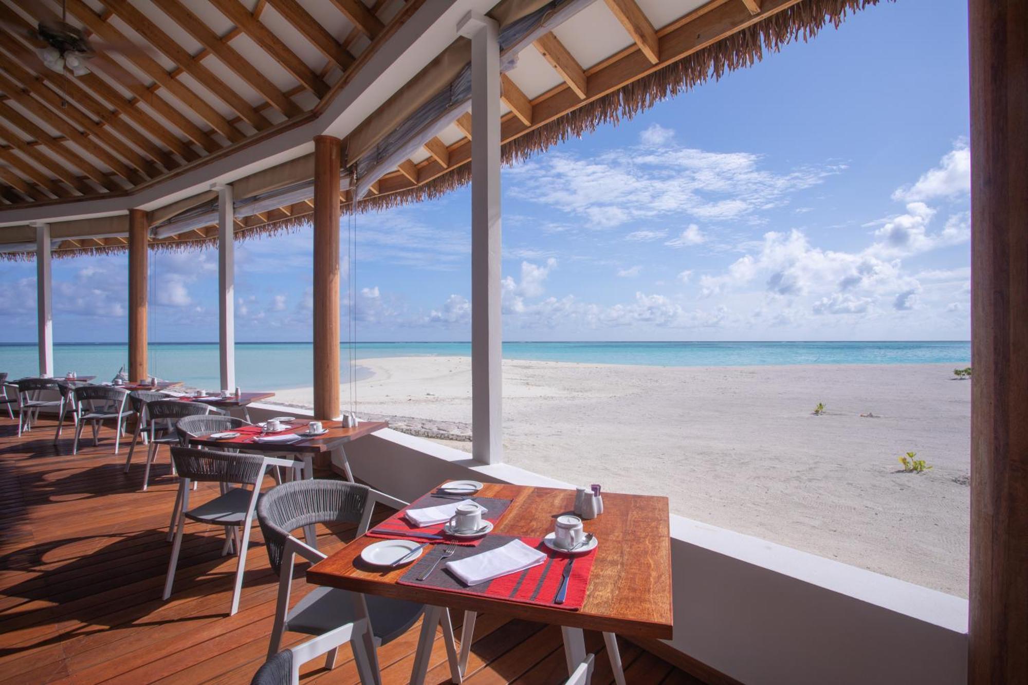 Cinnamon Velifushi Maldives Resort Aarah Island