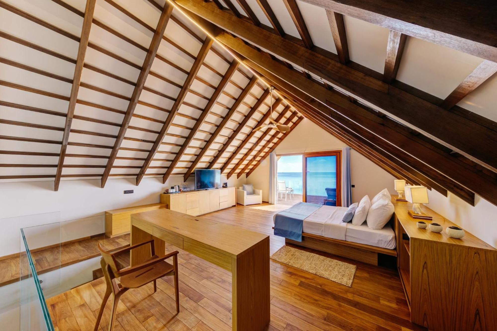 Cinnamon Velifushi Maldives Resort 5*