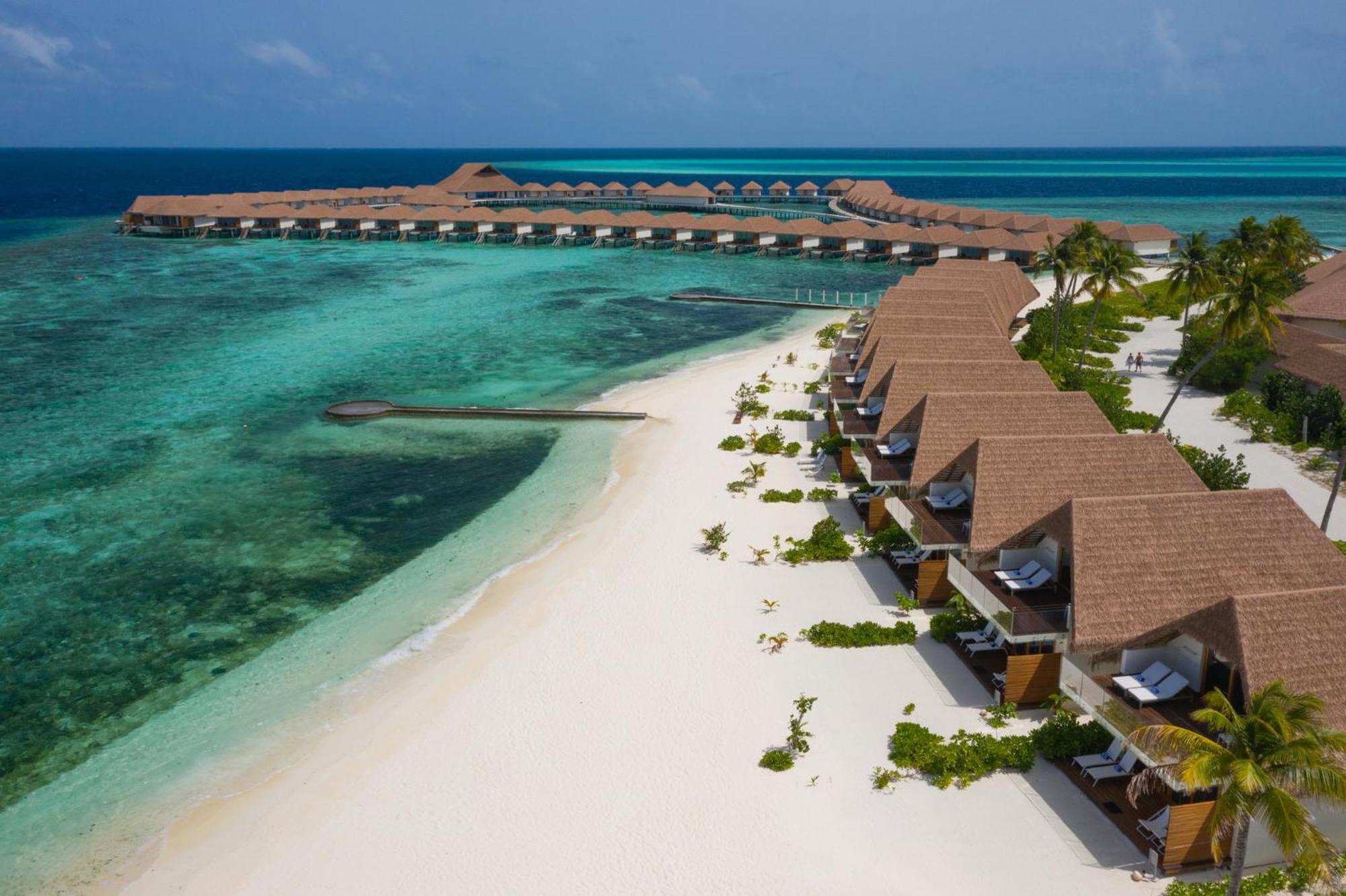 Cinnamon Velifushi Maldives Aarah Island
