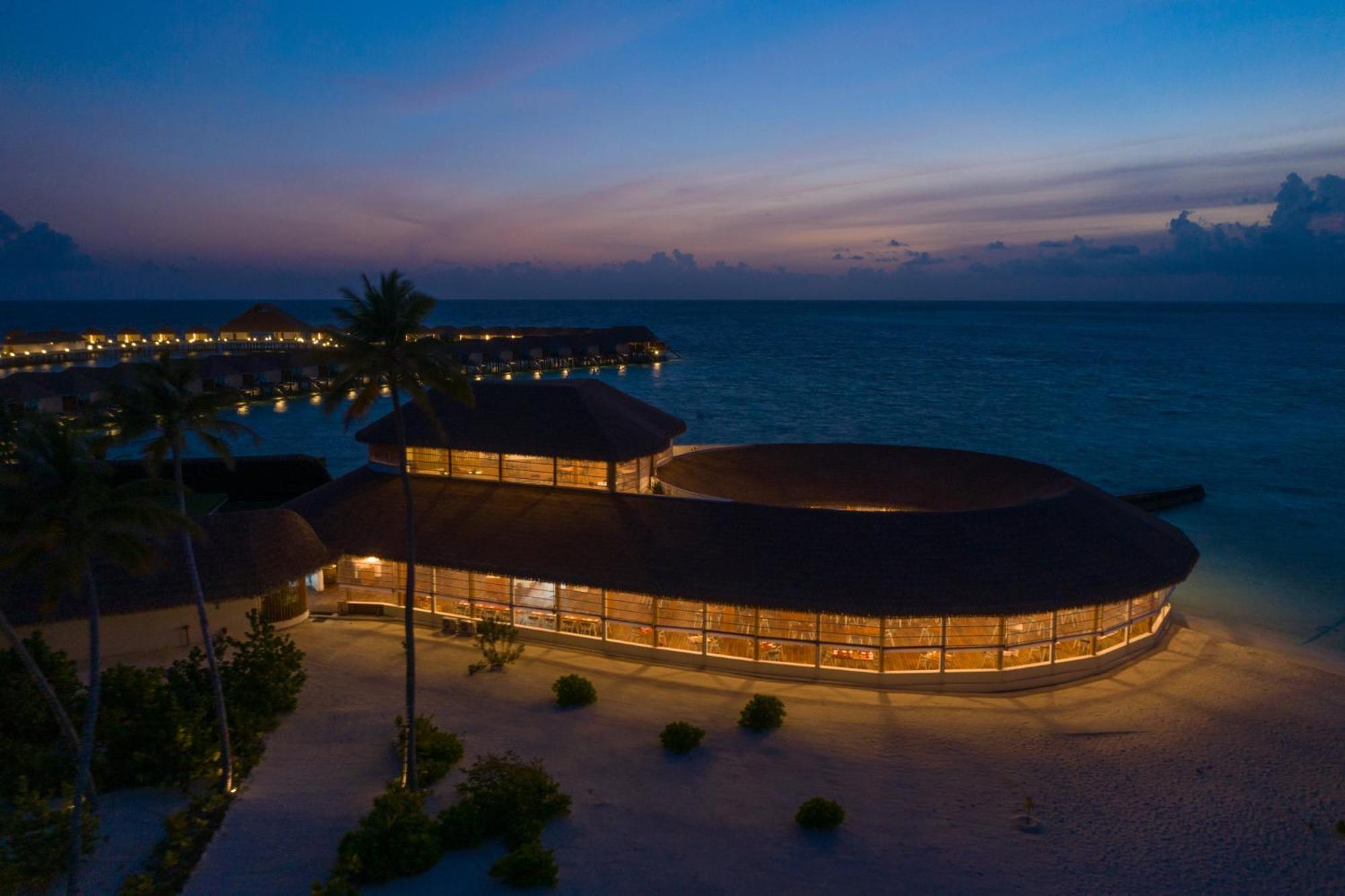 Cinnamon Velifushi Maldives 5*