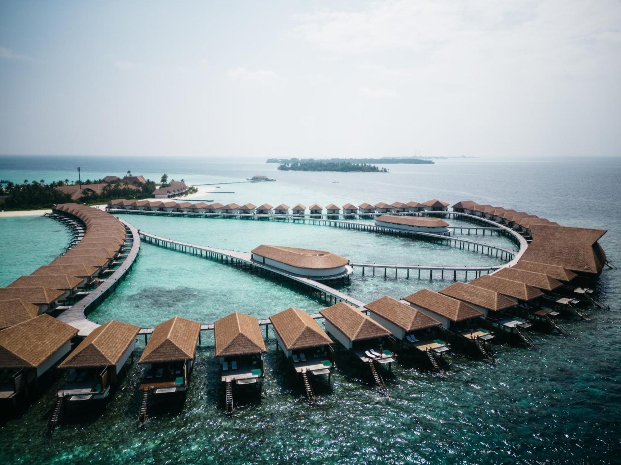 Cinnamon Velifushi Maldives منتجع